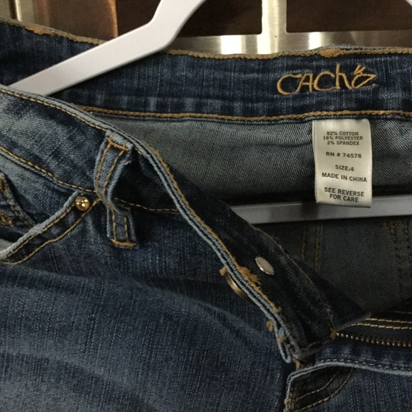 Cache (CapriJeans) - Picture 4 of 4